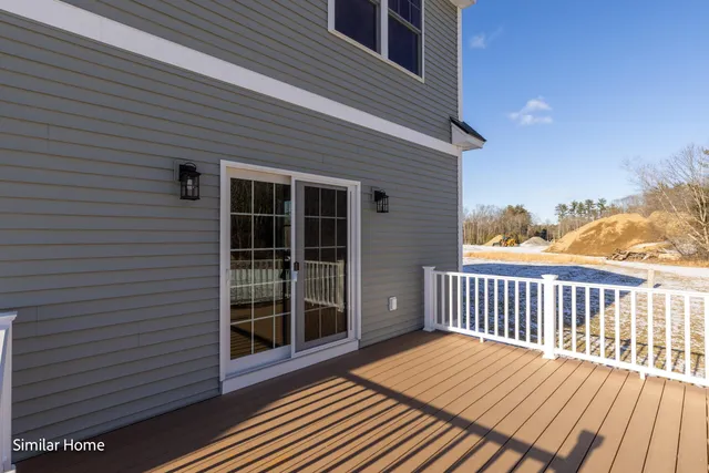 $1,155,000 | 8 Stone Crk Drive, Brentwood, NH 03833