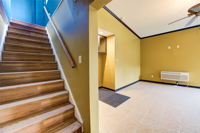 $1,900 | 303 Shady Glen Lane, Conroe, TX 77385