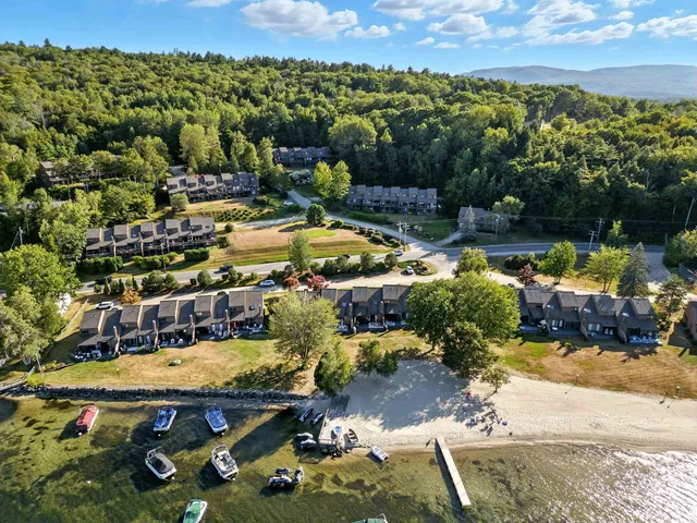 $849,900 | 35 Manor Estates Drive, Unit 14, Bristol, NH 03222