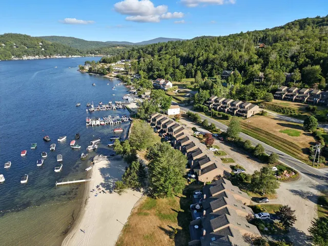 $849,900 | 35 Manor Estates Drive, Unit 14, Bristol, NH 03222