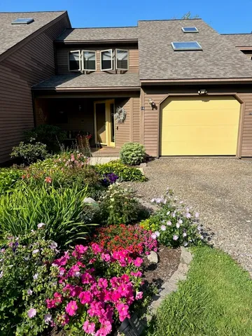 $849,900 | 35 Manor Estates Drive, Unit 14, Bristol, NH 03222