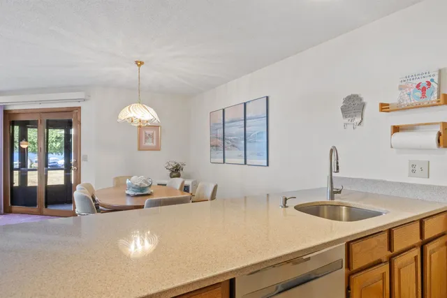 $849,900 | 35 Manor Estates Drive, Unit 14, Bristol, NH 03222