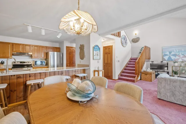 $849,900 | 35 Manor Estates Drive, Unit 14, Bristol, NH 03222