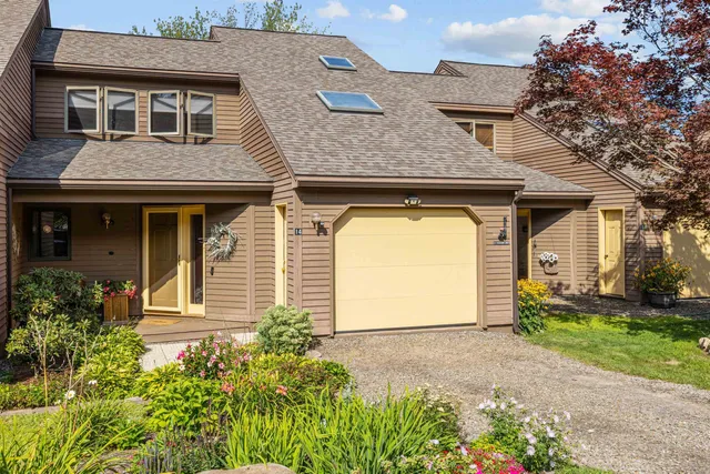 $849,900 | 35 Manor Estates Drive, Unit 14, Bristol, NH 03222