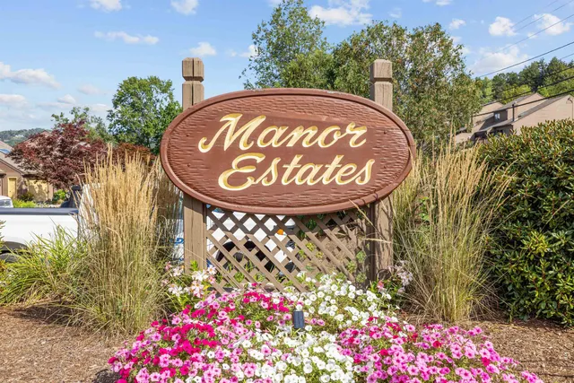 $849,900 | 35 Manor Estates Drive, Unit 14, Bristol, NH 03222