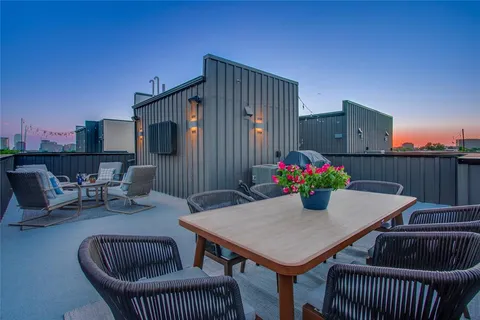 $725,000 | 1936 Kearney Court, Dallas, TX 75204