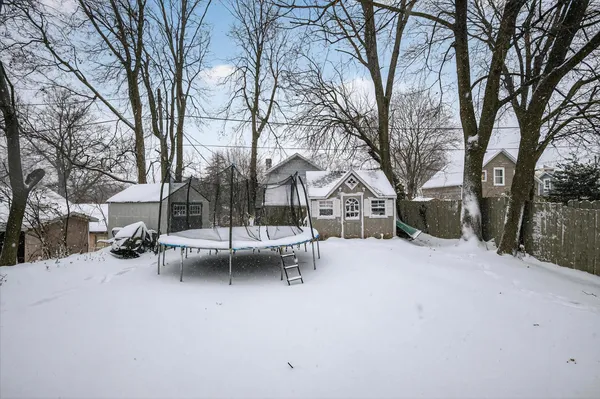 $176,000 | 117 Charles Court, Buchanan, MI 49107