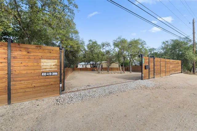 $3,700 | 5519 Hiline Road, Austin, TX 78734