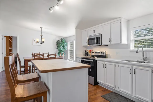 $3,700 | 5519 Hiline Road, Austin, TX 78734