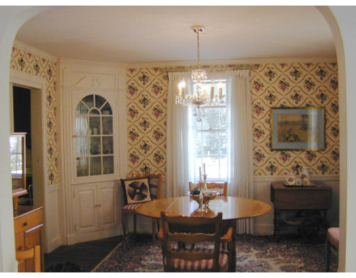 6 Rock Cliff Road Marblehead, MA 01945 - Photo 3 of 10