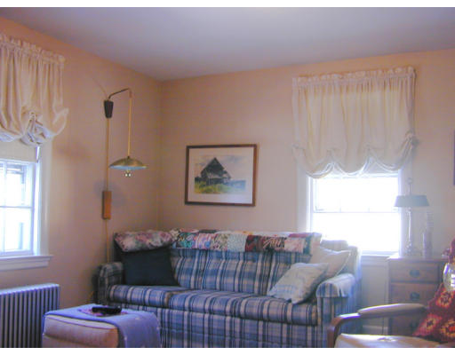 6 Rock Cliff Road Marblehead, MA 01945 - Photo 7 of 10