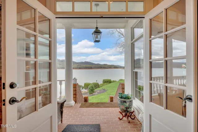 $1,325,000 | 471 Chelaque Way, Mooresburg, TN 37811