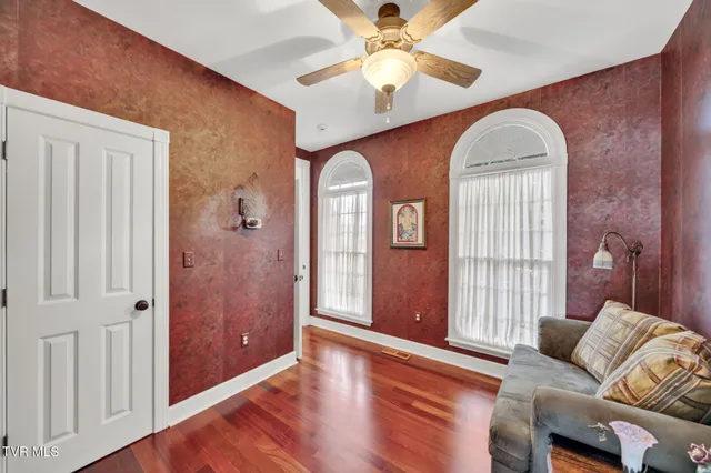 $1,325,000 | 471 Chelaque Way, Mooresburg, TN 37811