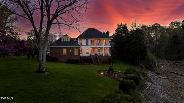 $1,325,000 | 471 Chelaque Way, Mooresburg, TN 37811