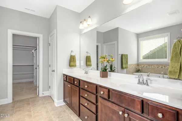 $699,000 | 2204 Stillness Pond Lane, Apex, NC 27539
