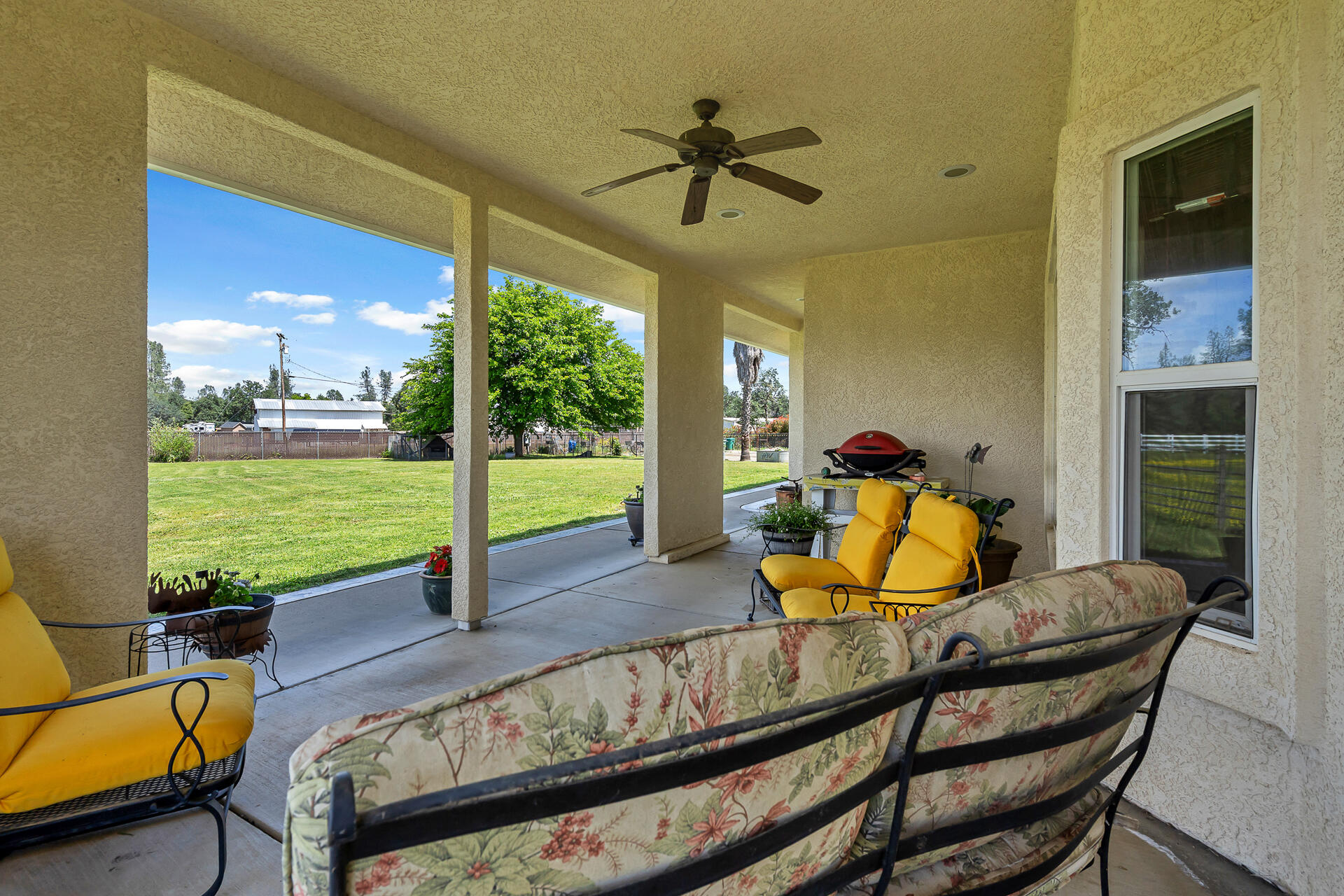 16170 Willow Springs Road Anderson, CA 96007 - Photo 9 of 61 16170WillowSpringsRoad-16