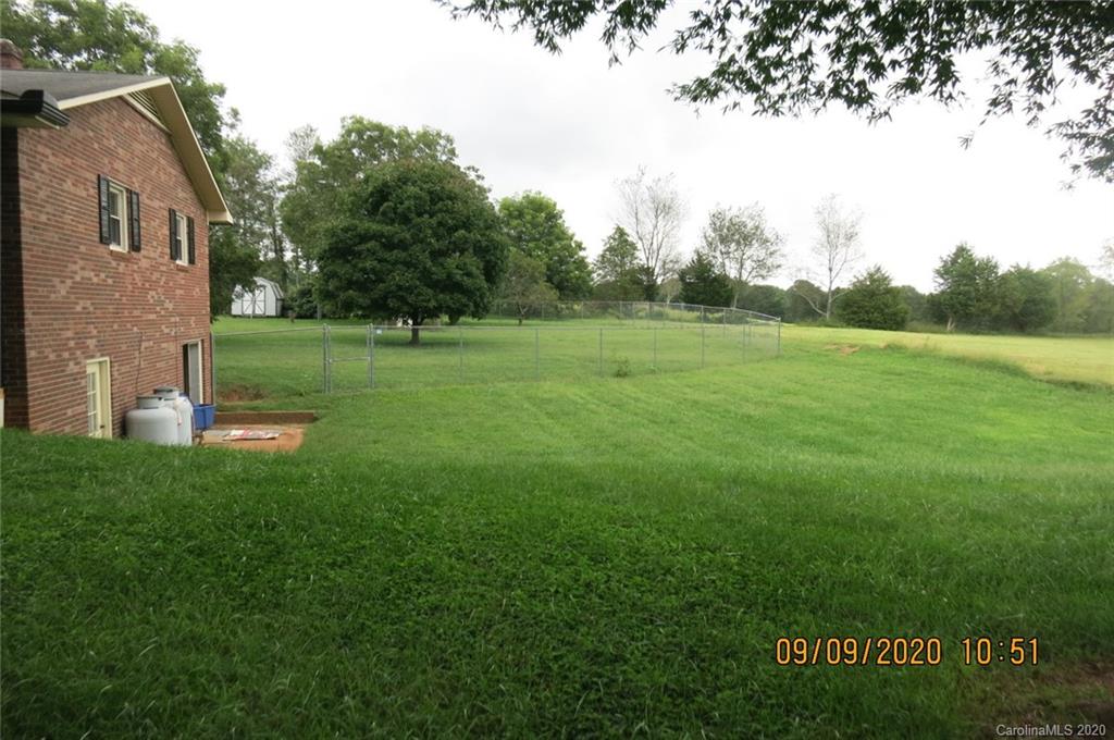 4192 County Home Road Conover, NC 28613 - Photo 4 of 39 Gallery Image 4