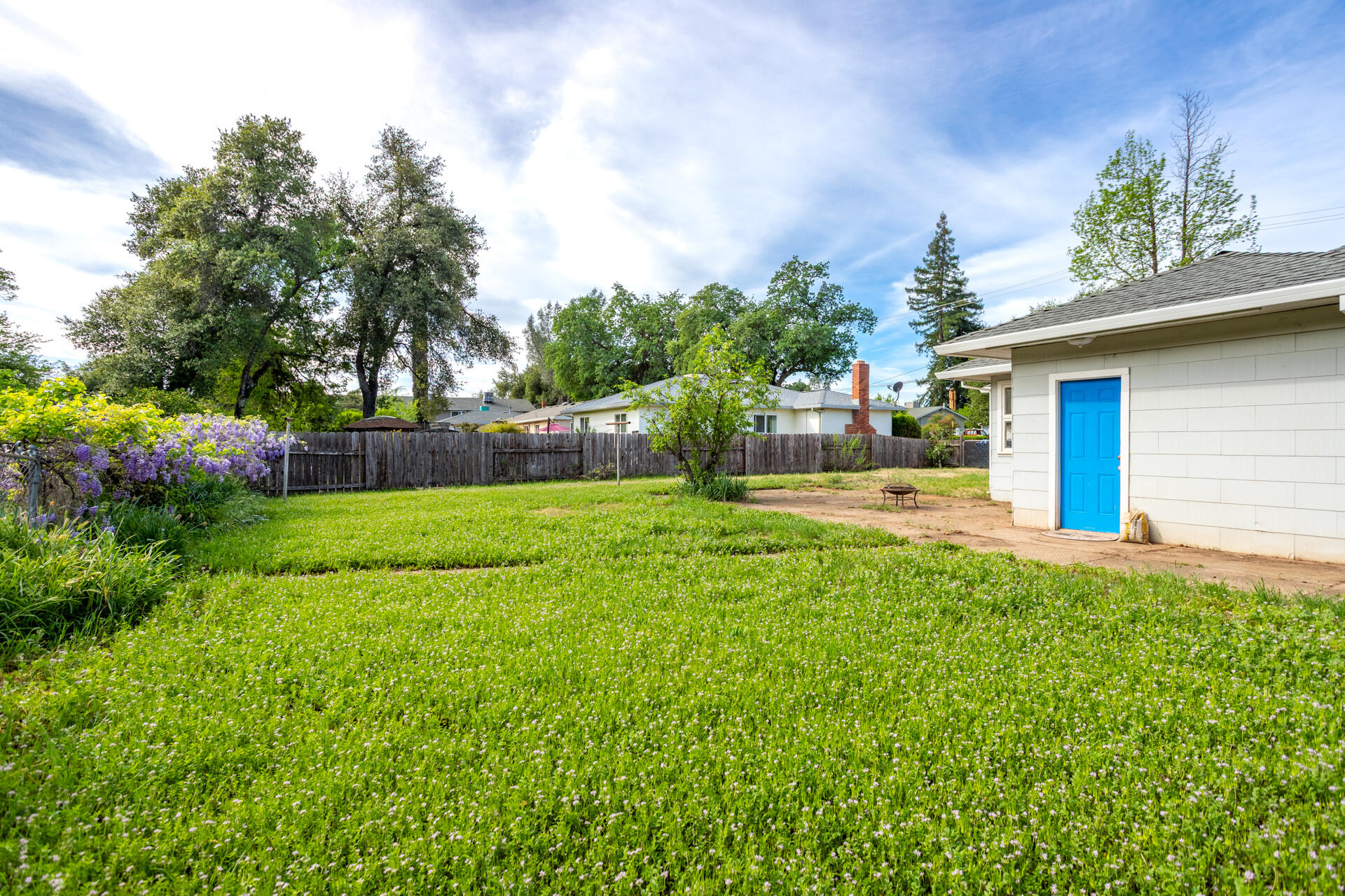 2855 Irwin Road Redding, CA 96002 - Photo 21 of 28 IMG_4209-HDR