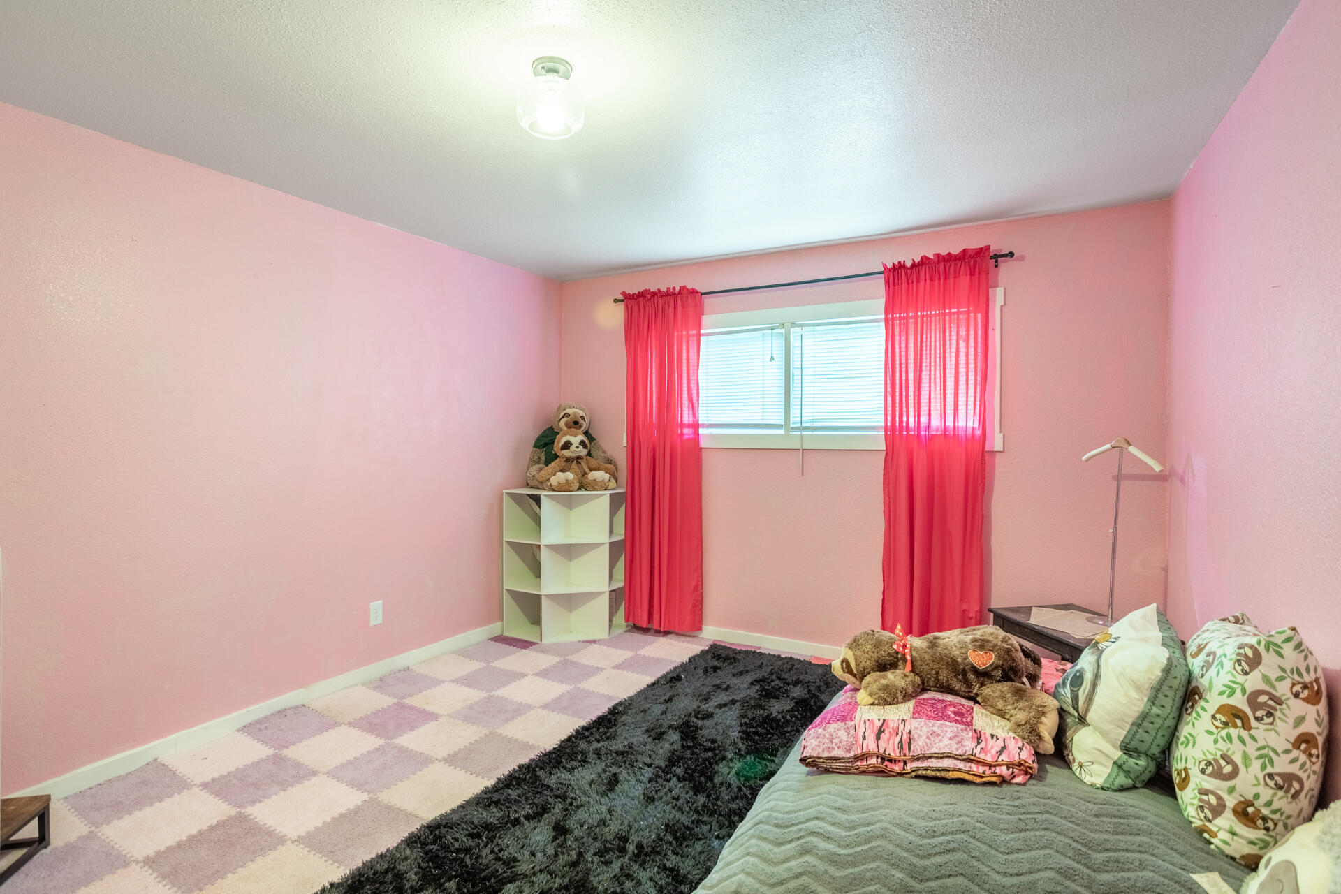 2855 Irwin Road Redding, CA 96002 - Photo 10 of 28 IMG_4164-HDR