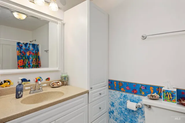 $1,050,000 | 1950 East 3700 North, Filer, ID 83328