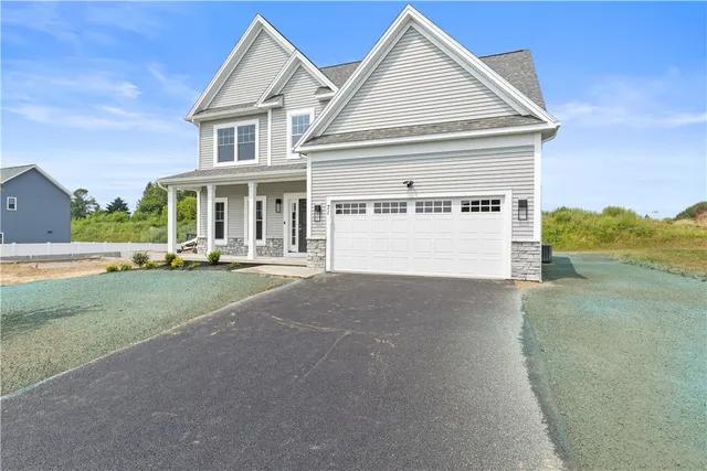 $540,850 | 3 Chatwood Lane, Henrietta, NY 14467