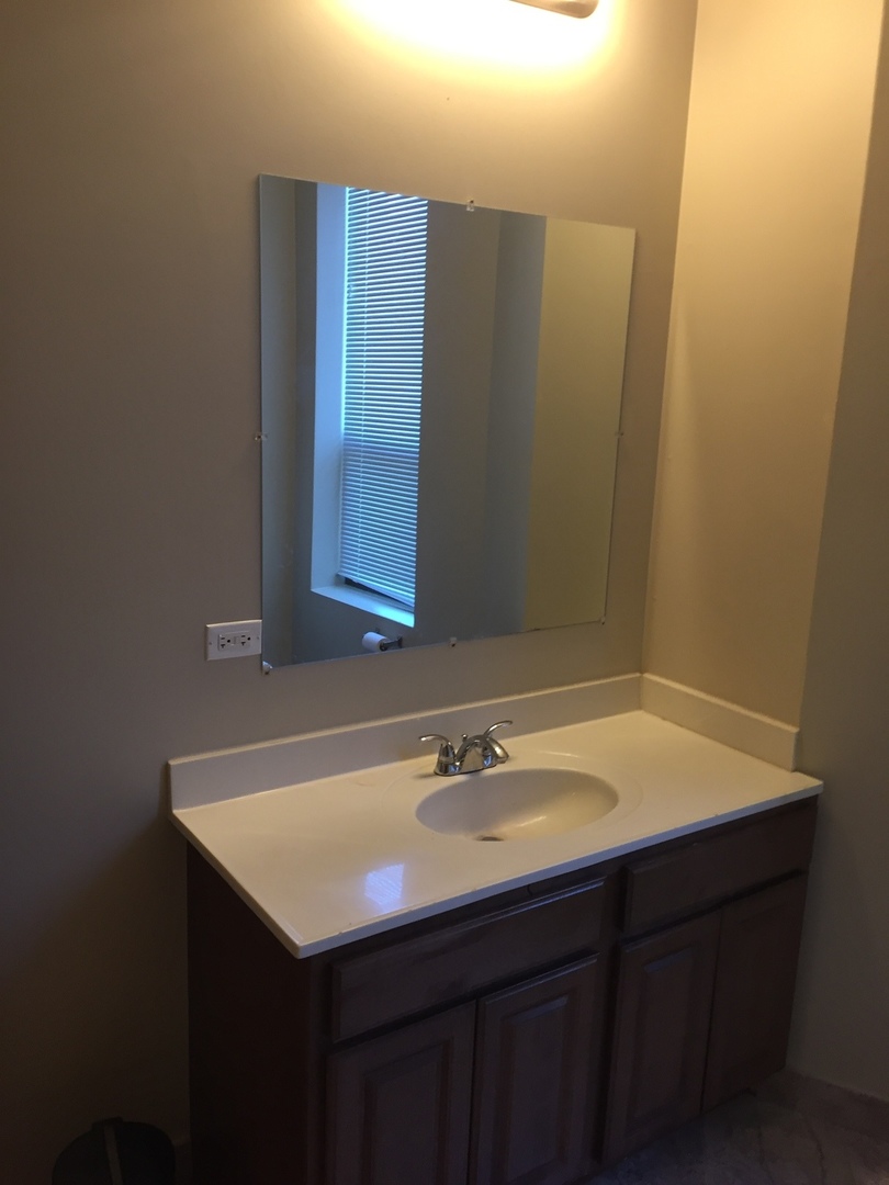 4041 South Calumet Avenue Chicago, IL 60653 - Photo 25 of 38