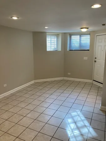 $889,000 | 4041 South Calumet Avenue, Chicago, IL 60653