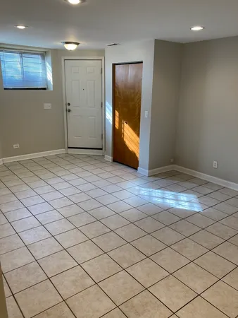 $889,000 | 4041 South Calumet Avenue, Chicago, IL 60653