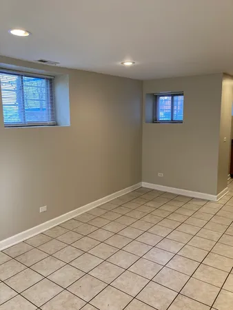 $889,000 | 4041 South Calumet Avenue, Chicago, IL 60653