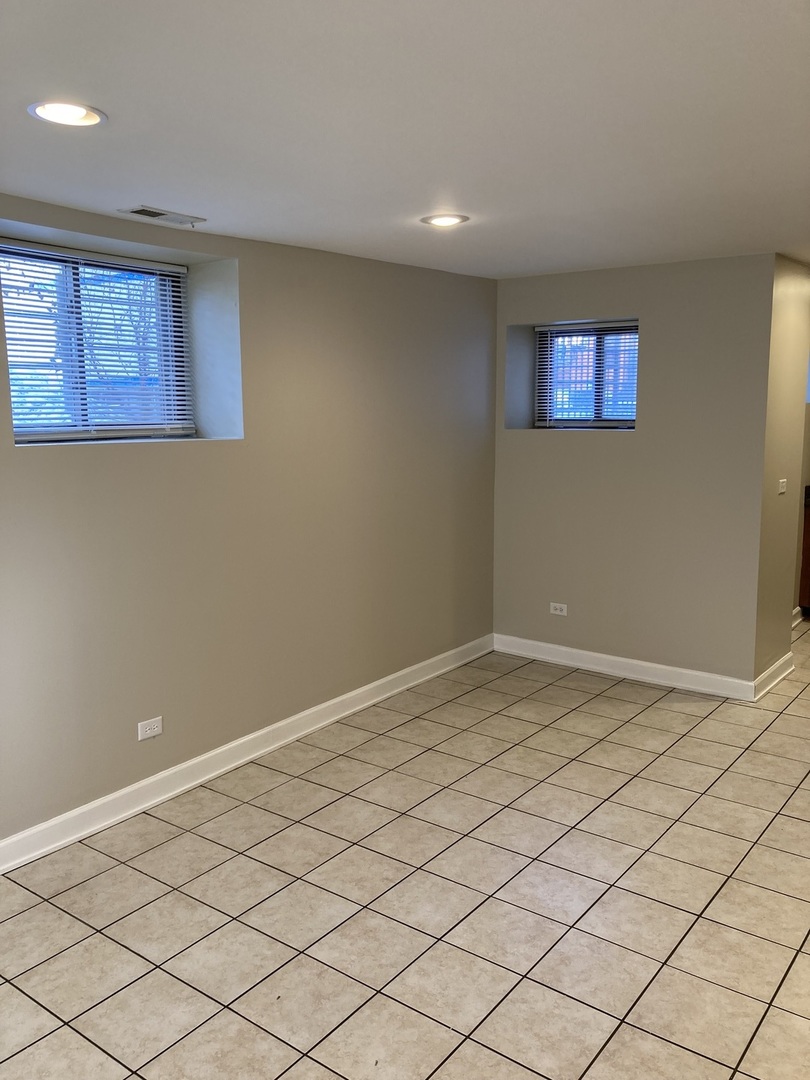 4041 South Calumet Avenue Chicago, IL 60653 - Photo 32 of 38