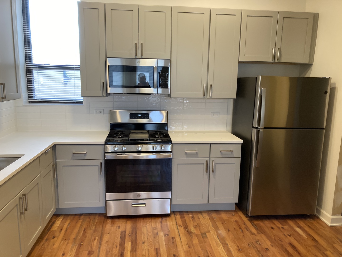 4041 South Calumet Avenue Chicago, IL 60653 - Photo 7 of 38