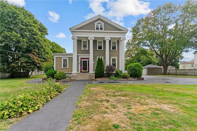 $1,250,000 | 21 Federal Street, Warren, RI 02885
