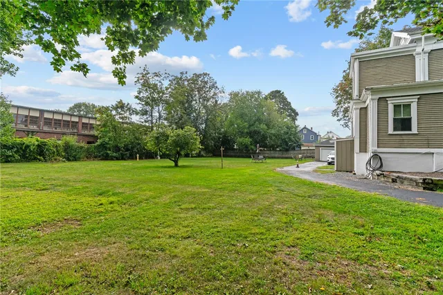 $1,250,000 | 21 Federal Street, Warren, RI 02885