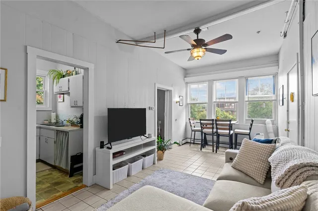 $1,250,000 | 21 Federal Street, Warren, RI 02885