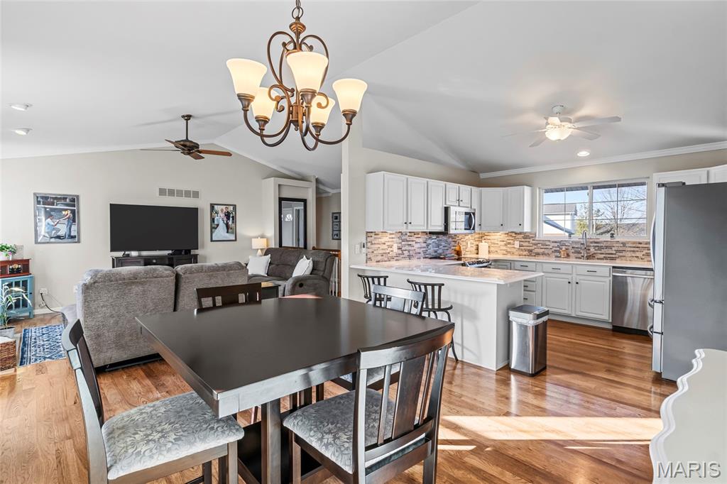 1014 Illinois Avenue Waterloo, IL 62298 - Photo 11 of 60