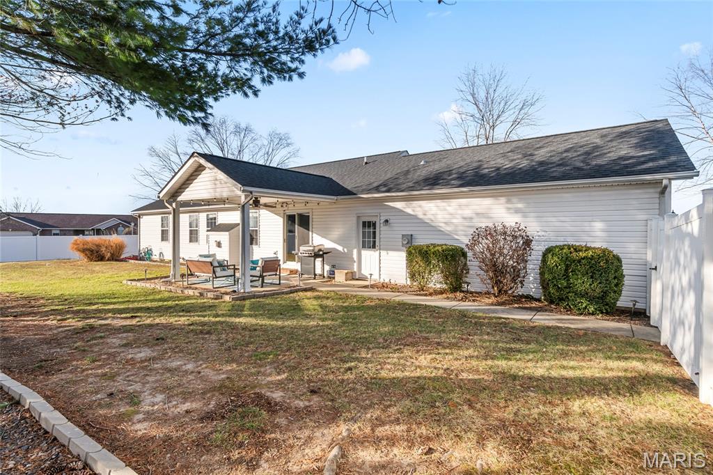 1014 Illinois Avenue Waterloo, IL 62298 - Photo 41 of 60