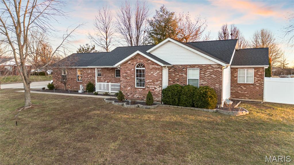 1014 Illinois Avenue Waterloo, IL 62298 - Photo 55 of 60