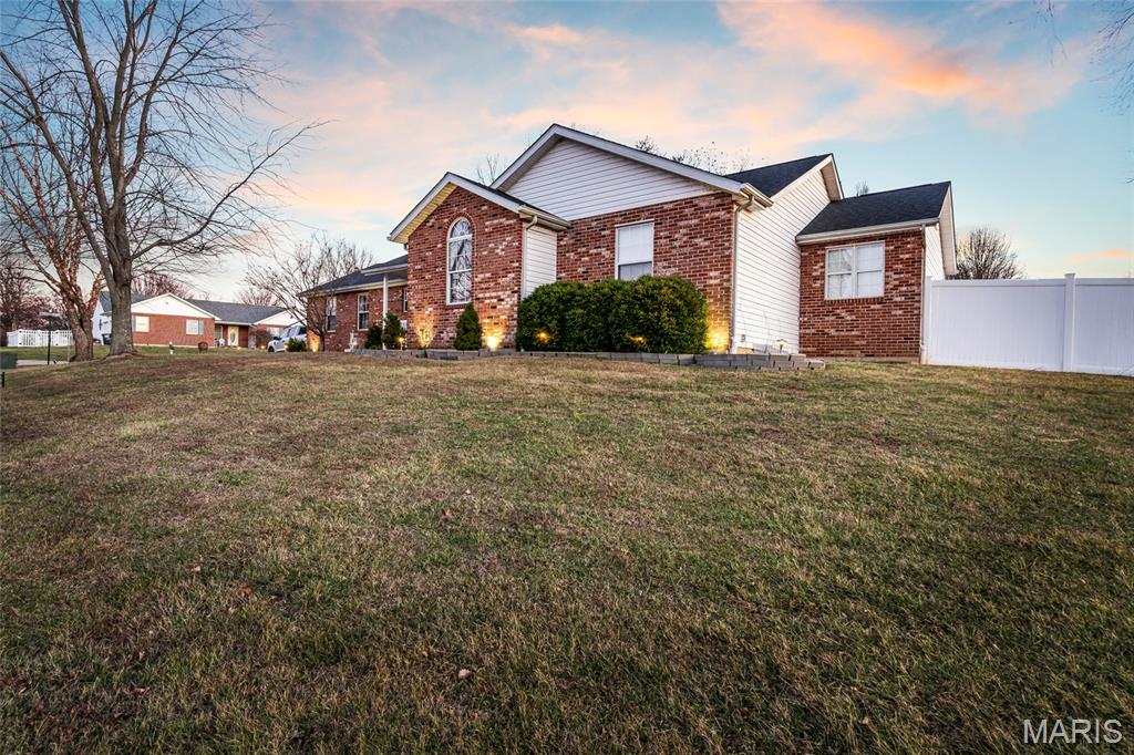 1014 Illinois Avenue Waterloo, IL 62298 - Photo 58 of 60