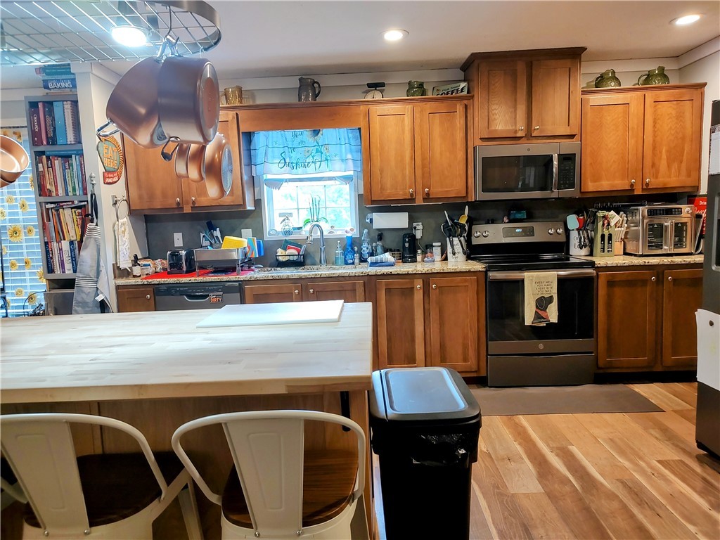 1150 Old Seneca Road Central, SC 29630 - Photo 7 of 17