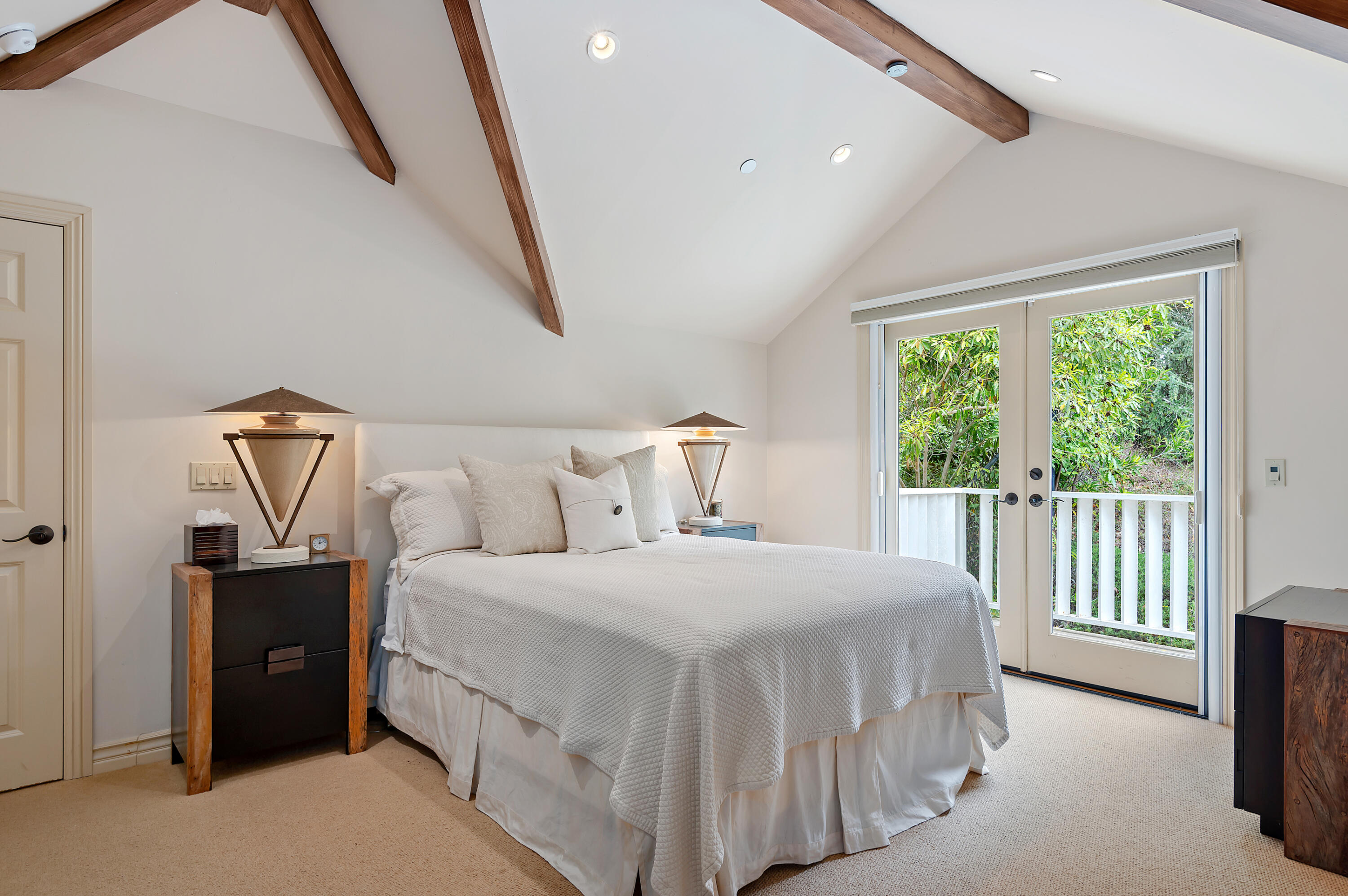 1 Middle Road Montecito, CA 93108 - Photo 29 of 30 a bedroom with a bed and a window