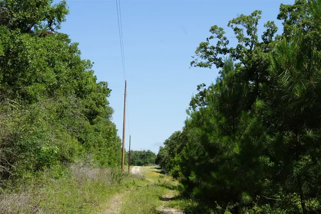 $290,000 | 5548 County Road 322, Rockdale, TX 76567