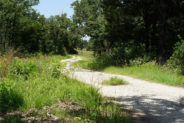$290,000 | 5548 County Road 322, Rockdale, TX 76567