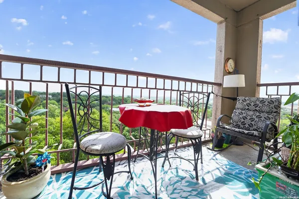 $82,500 | 1 Towers Park Lane, Unit 701, San Antonio, TX 78209