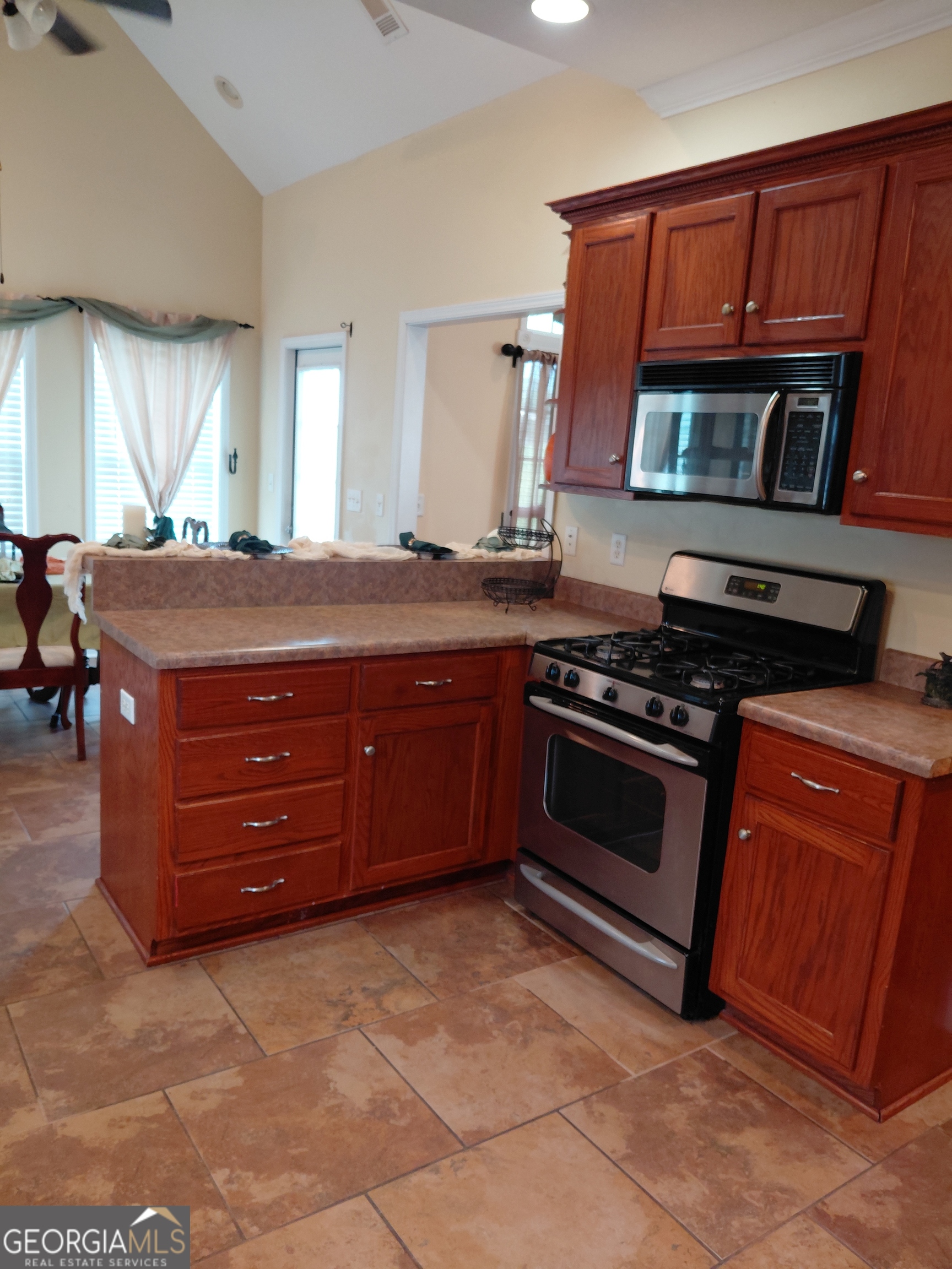 585 Live Oak Way Dublin, GA 31021 - Photo 6 of 34