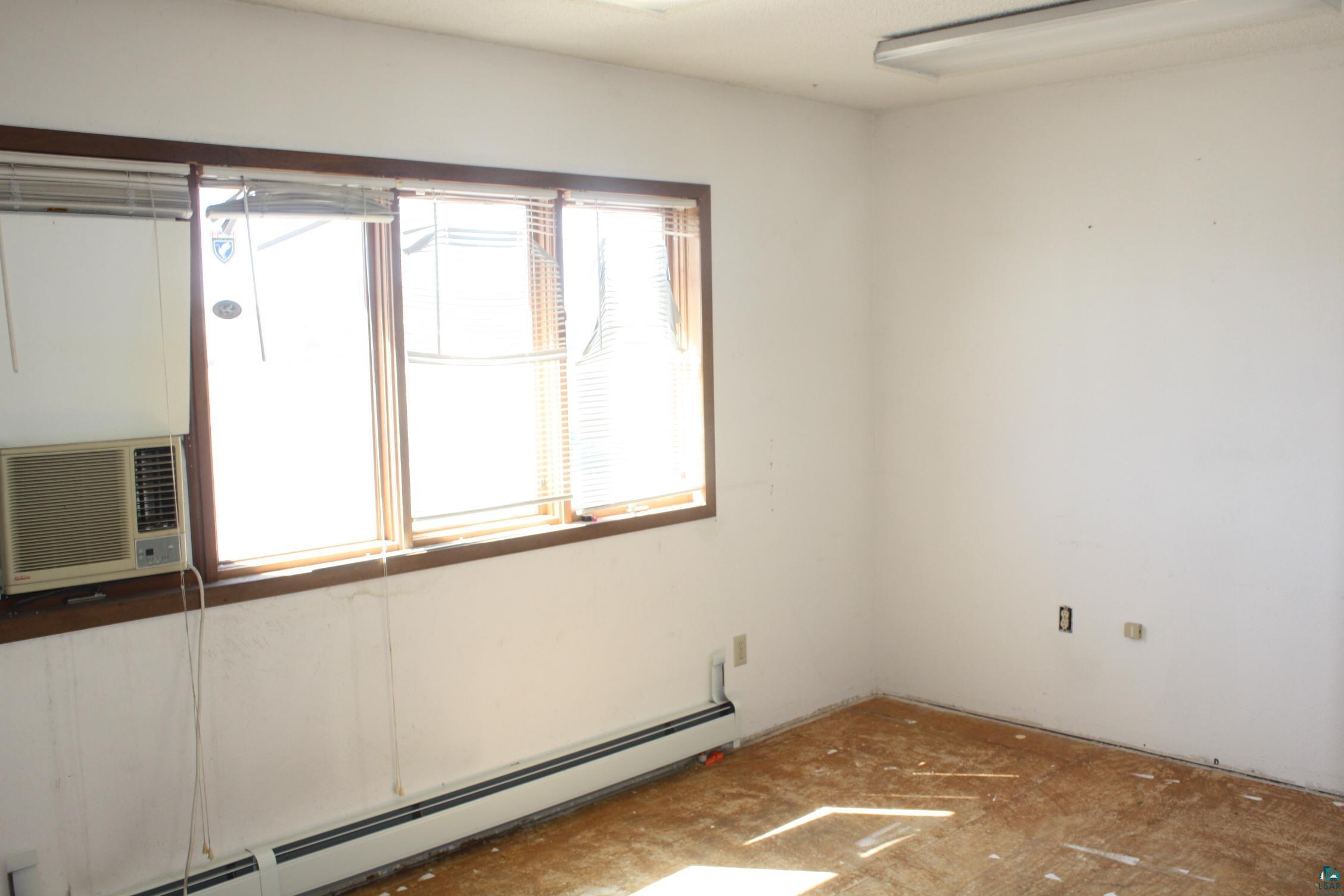 427 John Avenue Superior, WI 54880 - Photo 33 of 38