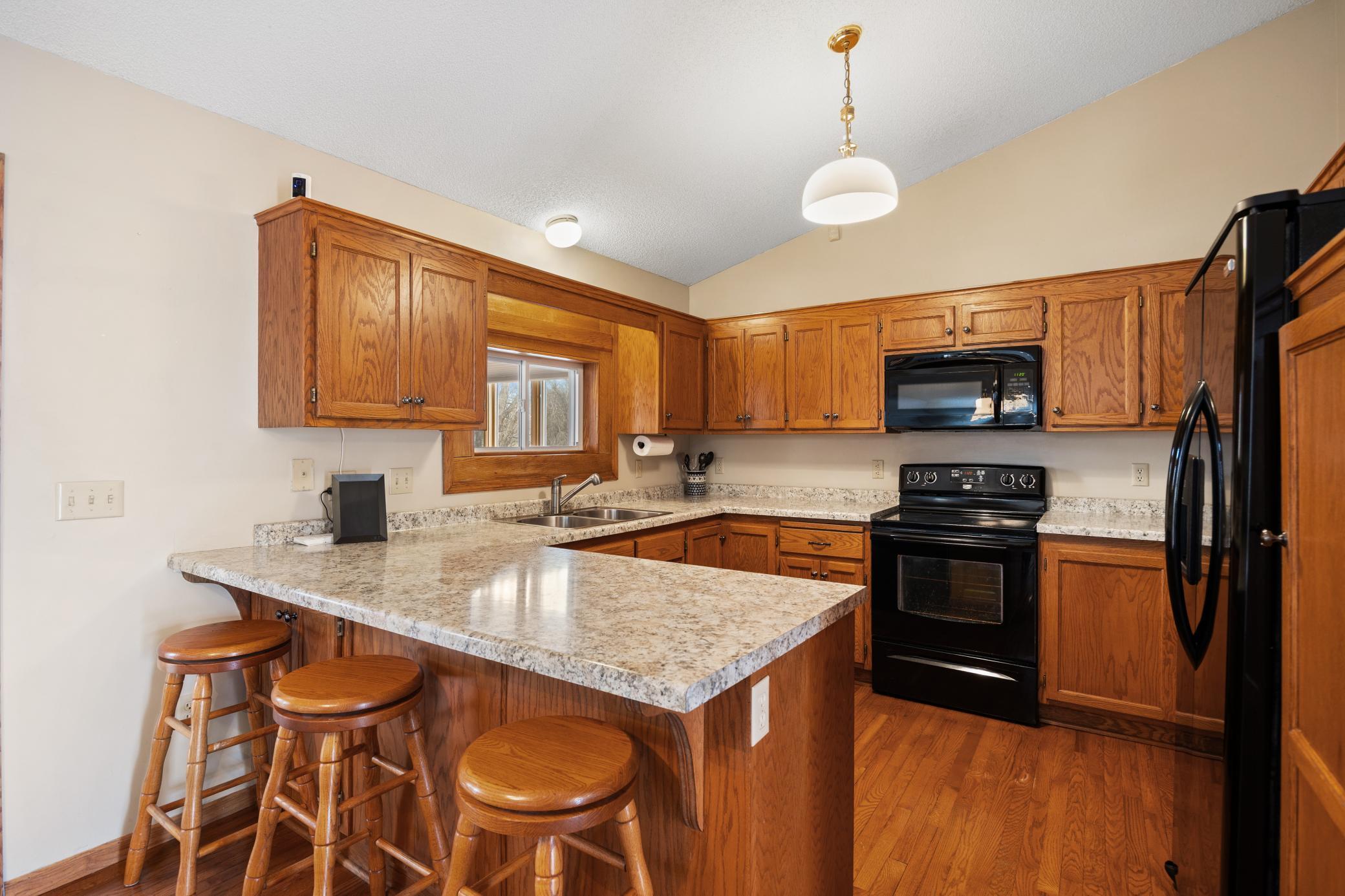 553 Hawthorn Road Circle Pines, MN 55014 - Photo 11 of 42