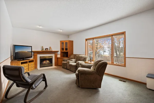 $450,000 | 553 Hawthorn Road, Circle Pines, MN 55014