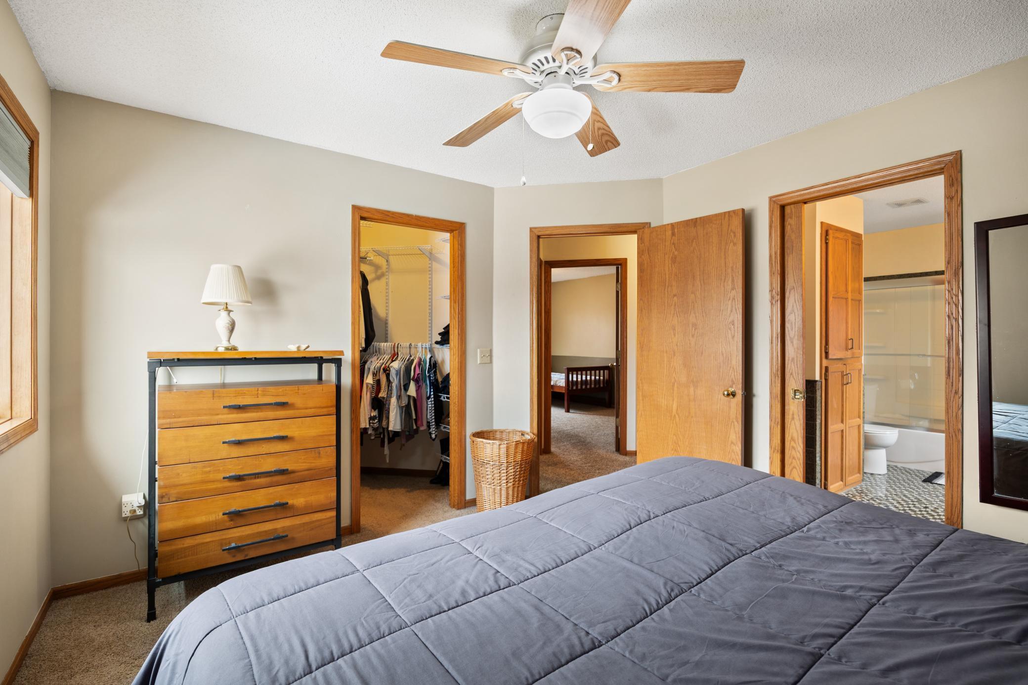 553 Hawthorn Road Circle Pines, MN 55014 - Photo 25 of 42