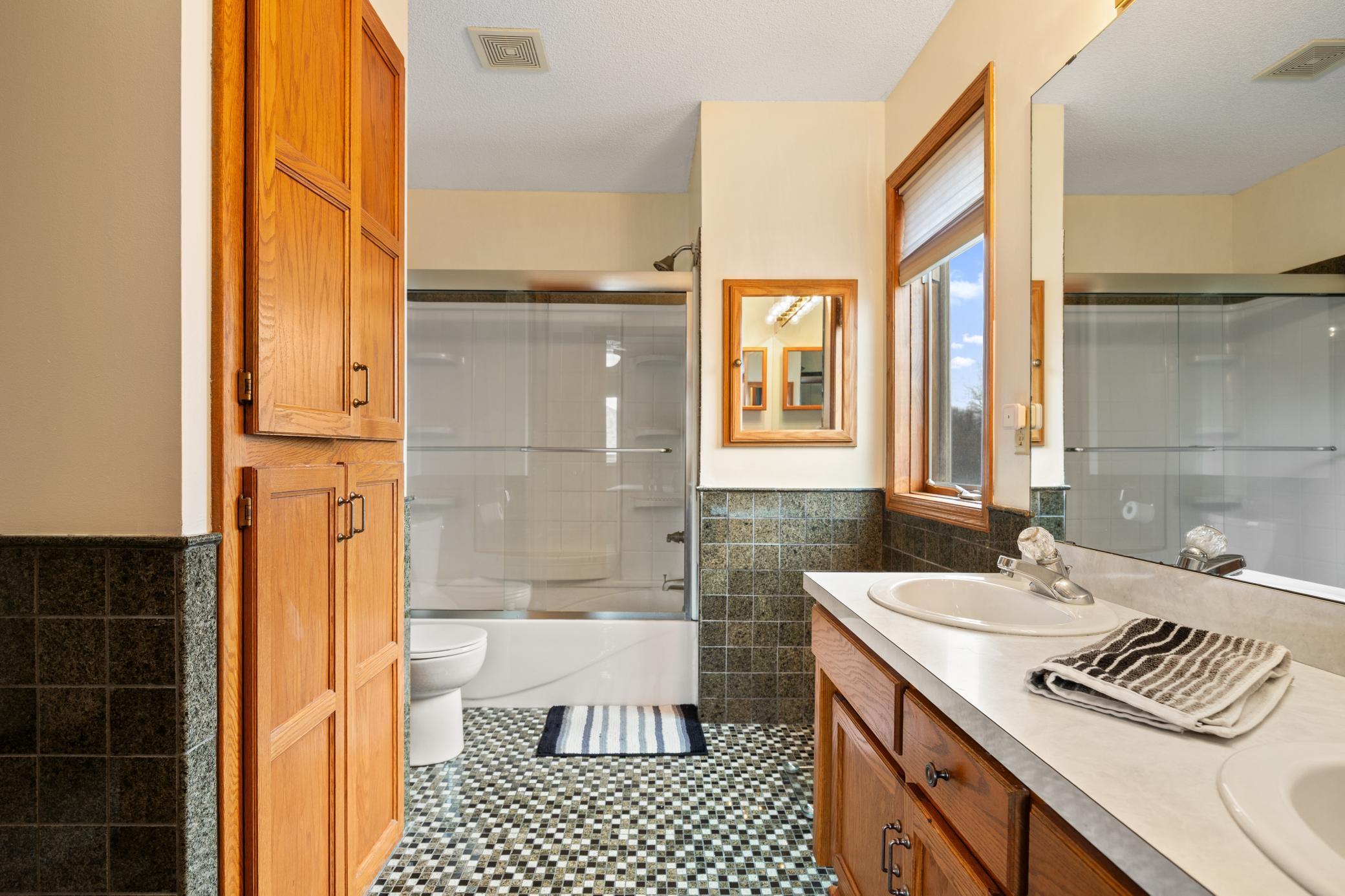 553 Hawthorn Road Circle Pines, MN 55014 - Photo 26 of 42