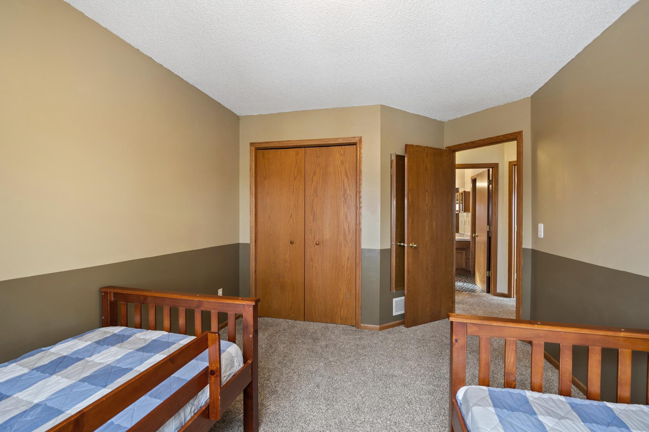 553 Hawthorn Road Circle Pines, MN 55014 - Photo 29 of 42